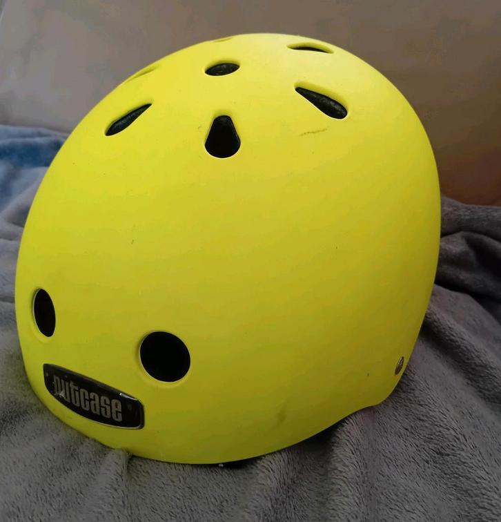 Fietshelm - helm kind Nutcase NIEUWPRIJS +/-90€, Fietsen en Brommers, Fietsaccessoires | Fietshelmen, Zo goed als nieuw, Jongen of Meisje