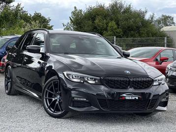 BMW 3 Serie 318 PACK M • TRES PROPRE • GARANTIE 1AN, Auto's, BMW, 4 cilinders, 136 pk, Alcantara, Zwart