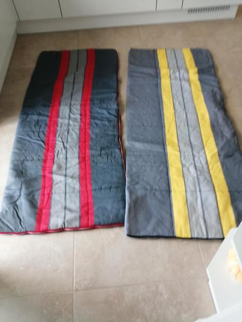 2 sacs de couchage 70 x 180 cm, Caravanes & Camping, Sacs de couchage, Comme neuf, Enlèvement ou Envoi