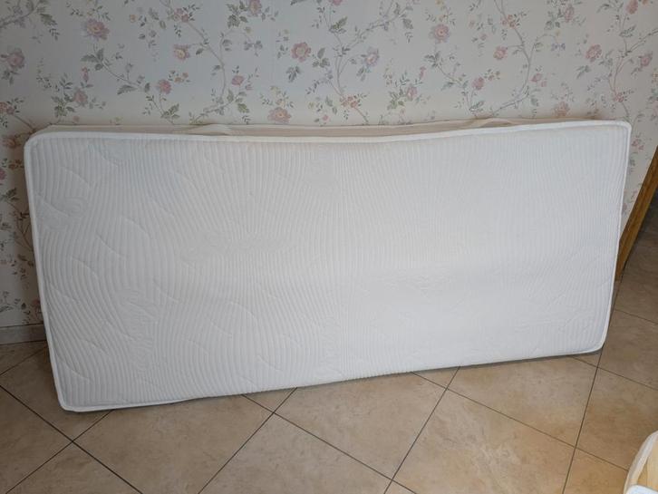 2 matrassen SwissSleep 1000 Visco medium, 2 stuks, Huis en Inrichting, Slaapkamer | Matrassen en Bedbodems, Gebruikt, Matras, Ophalen