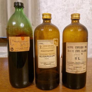 Oude apotheker flessen beschikbaar voor biedingen