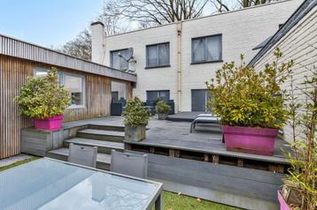 Commercieel te koop in Assebroek beschikbaar voor biedingen
