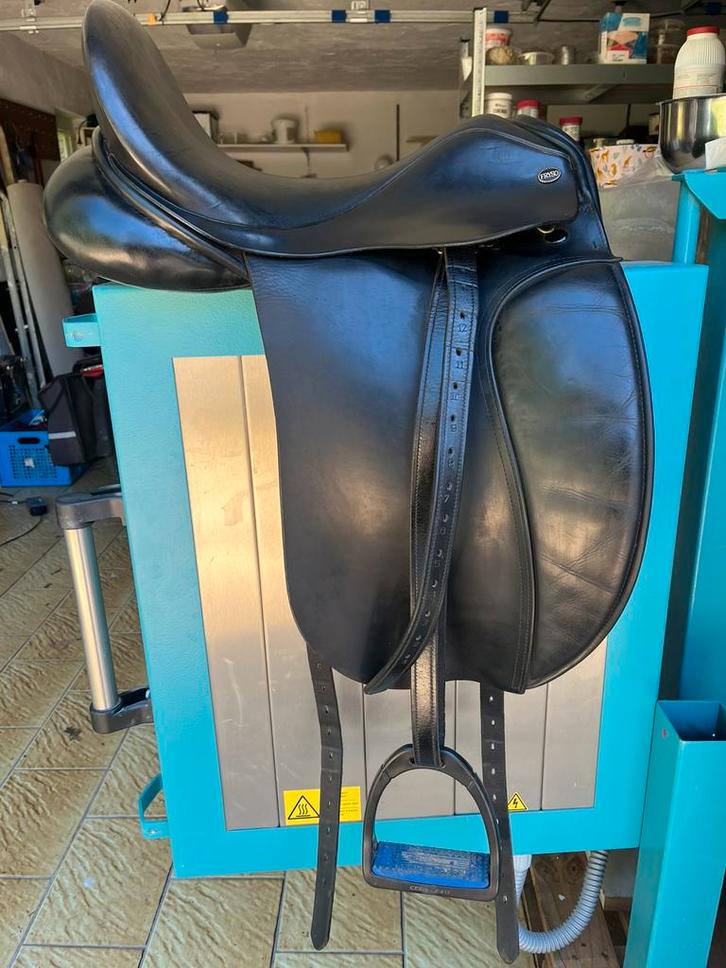 100% handgemaakt Fryso dressuurzadel, Dieren en Toebehoren, Paarden en Pony's | Zadels, Zo goed als nieuw, Dressuur, Ophalen