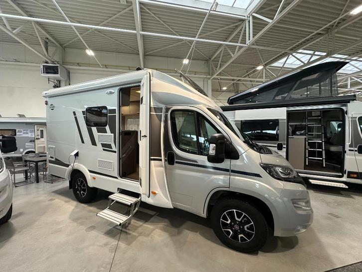Carado T 135  frans bed minder dan 6m, Caravans en Kamperen, Mobilhomes, Bedrijf, tot en met 3, Half-integraal, Carado, Fiat, Diesel