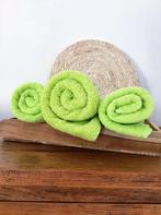 Set van 3 nieuwe badhanddoeken, Huis en Inrichting, Ophalen of Verzenden, Nieuw