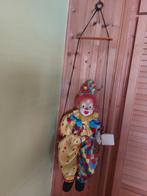 Clown op schommel, Verzamelen, Poppen, Ophalen of Verzenden, Zo goed als nieuw