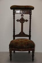 Antieke kerkstoel, Ophalen