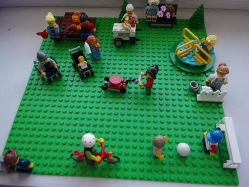 LEGO CITY park  en bouwplaat. (60134, Kinderen en Baby's, Speelgoed | Duplo en Lego, Zo goed als nieuw, Lego, Complete set, Ophalen of Verzenden