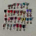 Plastieken medailles Victoria, Ophalen of Verzenden, Lintje, Medaille of Wings