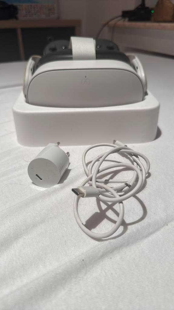 Meta Quest 3S — 128 Go, Consoles de jeu & Jeux vidéo, Virtual Reality, Neuf, Autres plateformes, Lunettes VR, Enlèvement