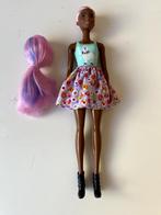barbie color reveal, Enlèvement, Barbie