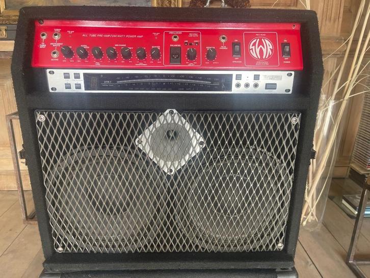 Bass versterker SWR REDHEAD, Muziek en Instrumenten, Versterkers | Bas en Gitaar, Gebruikt, Basgitaar, Ophalen