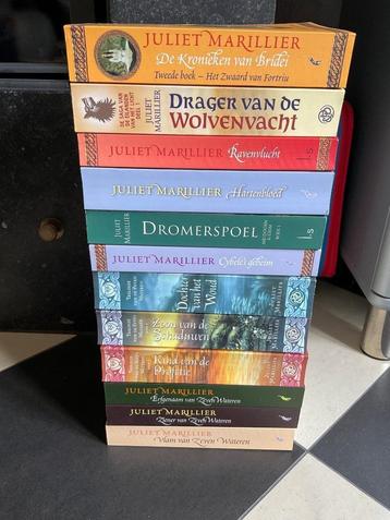Grote verzameling fantasy boeken Juliet Marillier  beschikbaar voor biedingen