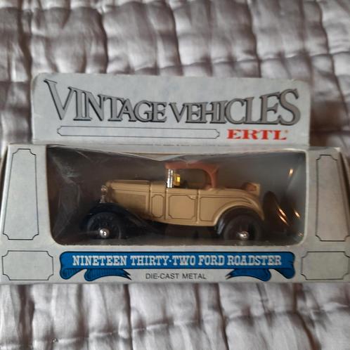 FORD ROADSTER 1932 *ERTL*VINTAGE*1/43*NEW*, Hobby en Vrije tijd, Modelauto's | 1:43, Nieuw, Auto, Overige merken, Ophalen
