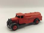 Dinky Toys England 25d - Wagon-citerne à essence, Enlèvement ou Envoi, Utilisé, Bus ou Camion, Dinky Toys