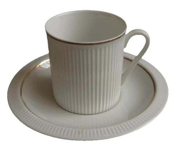 ARZBERG 2075 CANNELEE GOLD RIM Tasse et soucoupe 15cl, Maison & Meubles, Cuisine | Vaisselle, Comme neuf, Envoi