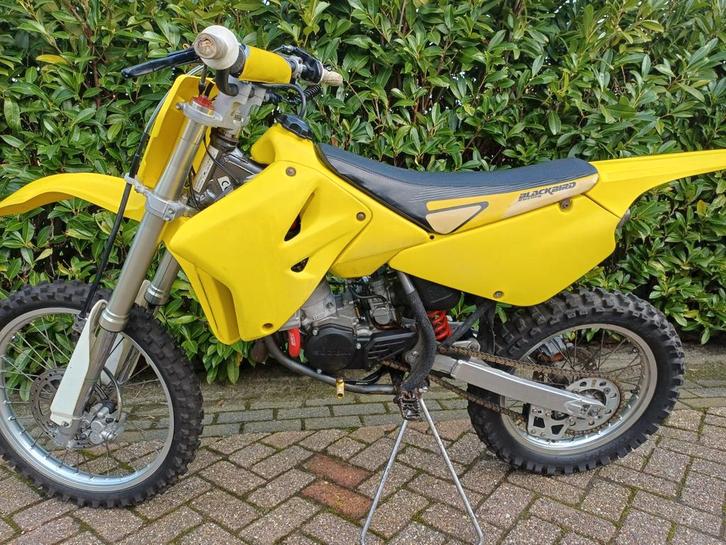 suzuki rm 85 grote wielen, Fietsen en Brommers, Brommers | Crossbrommers, Zo goed als nieuw, Suzuki, Ophalen