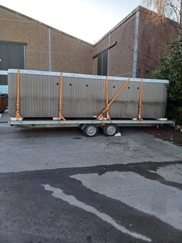 Jacuzzi combiné Zemspa de la marque Wellis, Autos : Divers, Remorques, Enlèvement ou Envoi