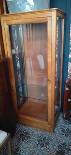 Vitrine vintage, Enlèvement