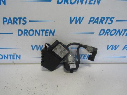 Relais van een Volkswagen Phaeton, Auto-onderdelen, Elektronica en Kabels, Volkswagen, Gebruikt, 3 maanden garantie, Ophalen of Verzenden