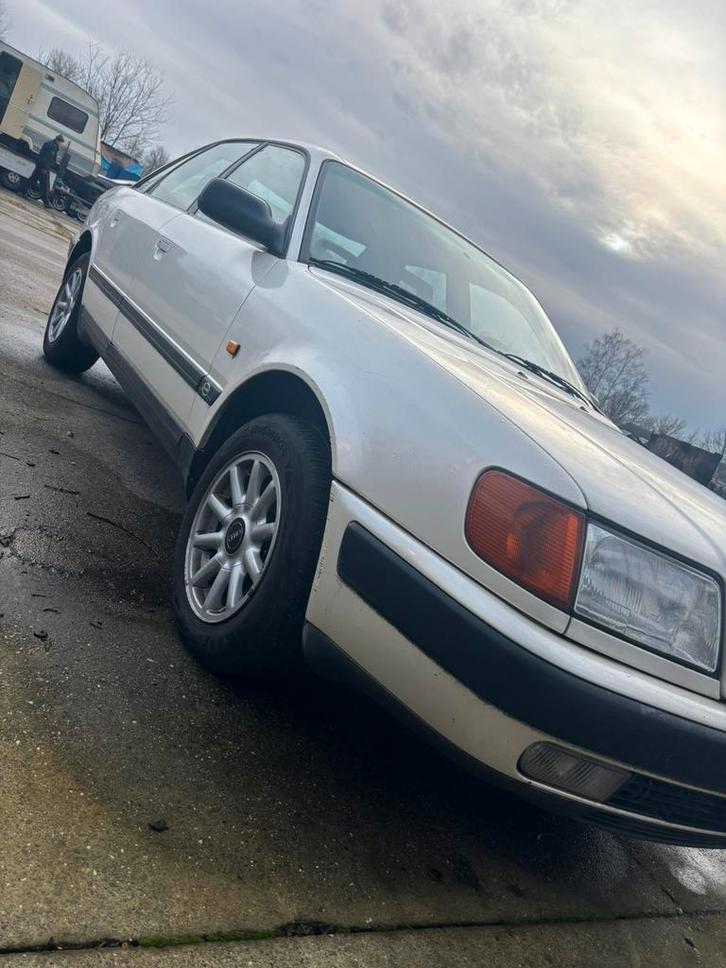 Audi 100 oldtimer v6  267.000 km, Auto's, Audi, Particulier, Ophalen of Verzenden