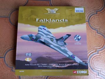 Corgi AA31202 Avro Vulcan B2XM597 Falklands Black Buck 1/144 beschikbaar voor biedingen