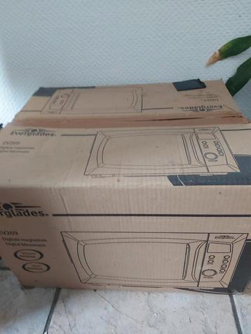 Micro-ondes neuf  beschikbaar voor biedingen