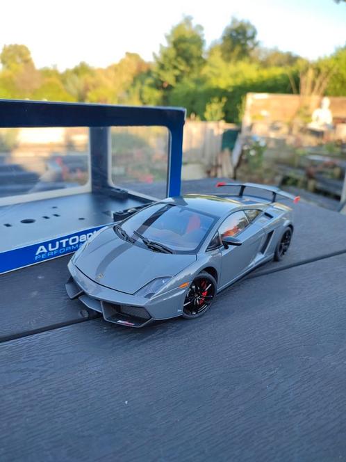 Lamborghini Gallardo super trofeo stradale 1/18 autoart, Hobby & Loisirs créatifs, Voitures miniatures | 1:18, Comme neuf, Voiture