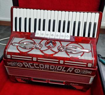 Accordiola Camerano musette accordeon 4 korig