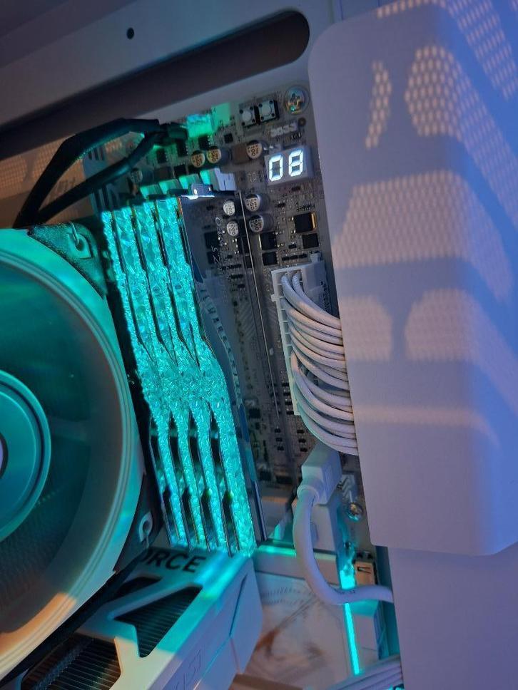 GSKILL Trident Z5 Royal Neo 6000 CL28 AMD EXPO 4x16go, Computers en Software, RAM geheugen, Zo goed als nieuw, Desktop, 64 GB