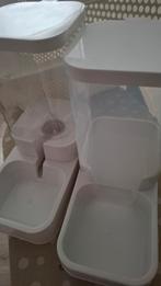 Kattenbench plus eet en drinkbak, Dieren en Toebehoren, Ophalen, Zo goed als nieuw