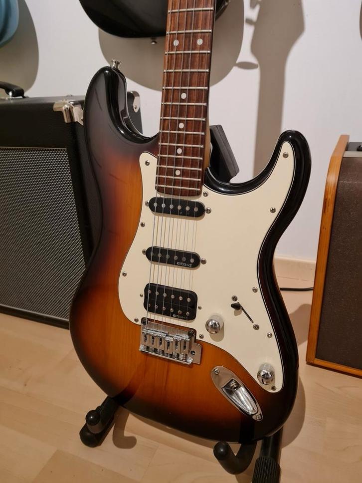VGS stratocaster, Muziek en Instrumenten, Snaarinstrumenten | Gitaren | Elektrisch, Zo goed als nieuw, Solid body, Overige merken
