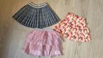 Pakket 3 rokjes maat 110, Kinderen en Baby's, Kinderkleding | Kinder-kledingpakketten, Ophalen of Verzenden, Zo goed als nieuw