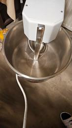 Deux pétrins pour le prix d'un.( une jamais utilise)