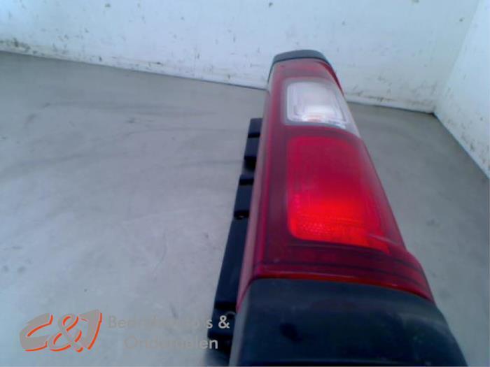 Achterlicht rechts van een Opel Vivaro, Auto-onderdelen, Verlichting, Opel, Gebruikt, 3 maanden garantie, Ophalen of Verzenden