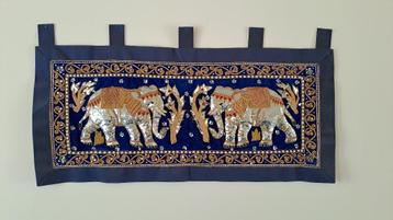 Doek beschikbaar voor biedingen