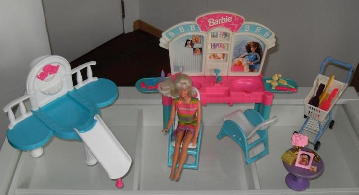 Barbie Kapsalon, Kinderen en Baby's, Speelgoed | Poppen, Zo goed als nieuw, Barbie, Ophalen