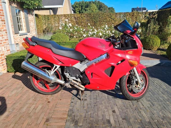 Honda VFR800FI, Motoren, Motoren | Honda, Particulier, Toermotor, meer dan 35 kW, Motorrijbewijs A, Ophalen