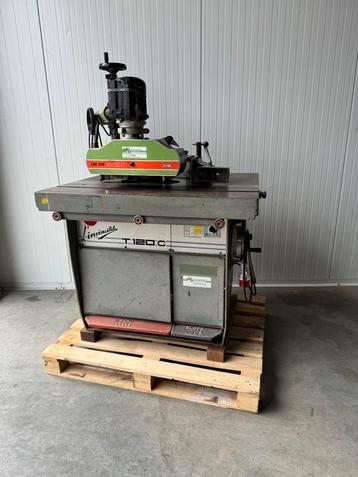 Scm T120 freesmachine beschikbaar voor biedingen