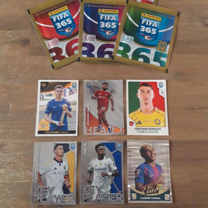 Panini FIFA 365 stickers, dozen, zakjes, Hobby & Loisirs créatifs, Autocollants & Images, Neuf, Plusieurs autocollants, Enlèvement ou Envoi