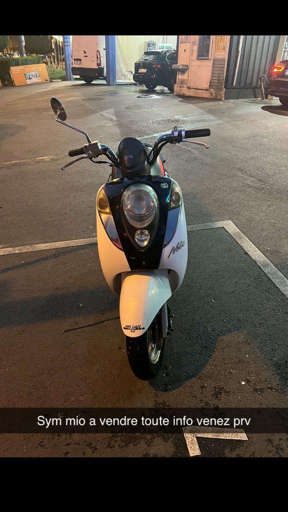 Sym mio 50 a vendre, Fietsen en Brommers, Scooters | SYM, Gebruikt, Mio, Klasse A (25 km/u), Benzine, Ophalen