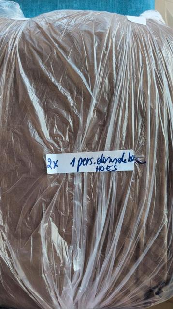 2 identieke 1 pers dekbedhoes. Effen bruin. kwaliteit! beschikbaar voor biedingen