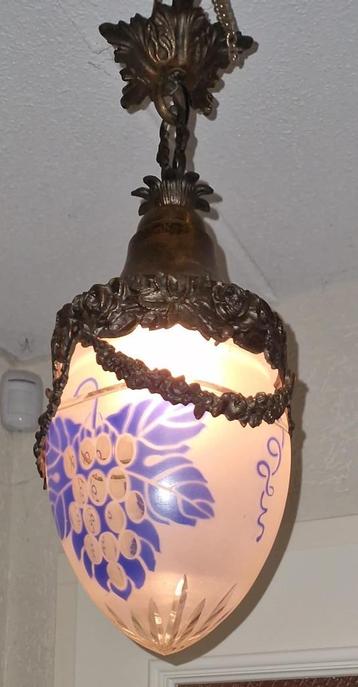 Mooie Antieke Hanglamp beschikbaar voor biedingen