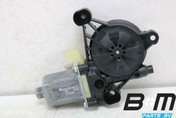 Raammotor rechtsvoor VW Tiguan 5NA 5Q0959802C beschikbaar voor biedingen