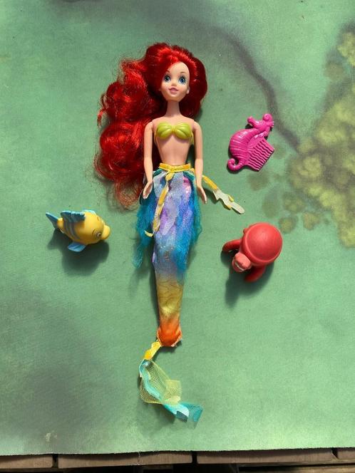 Ariel De kleine zeemeermin Disney + Botje + Sebastiaan, Kinderen en Baby's, Speelgoed | Poppen, Gebruikt, Barbie, Ophalen of Verzenden