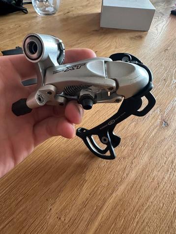 Achterderailleur shimano deore XT RD-M760. beschikbaar voor biedingen