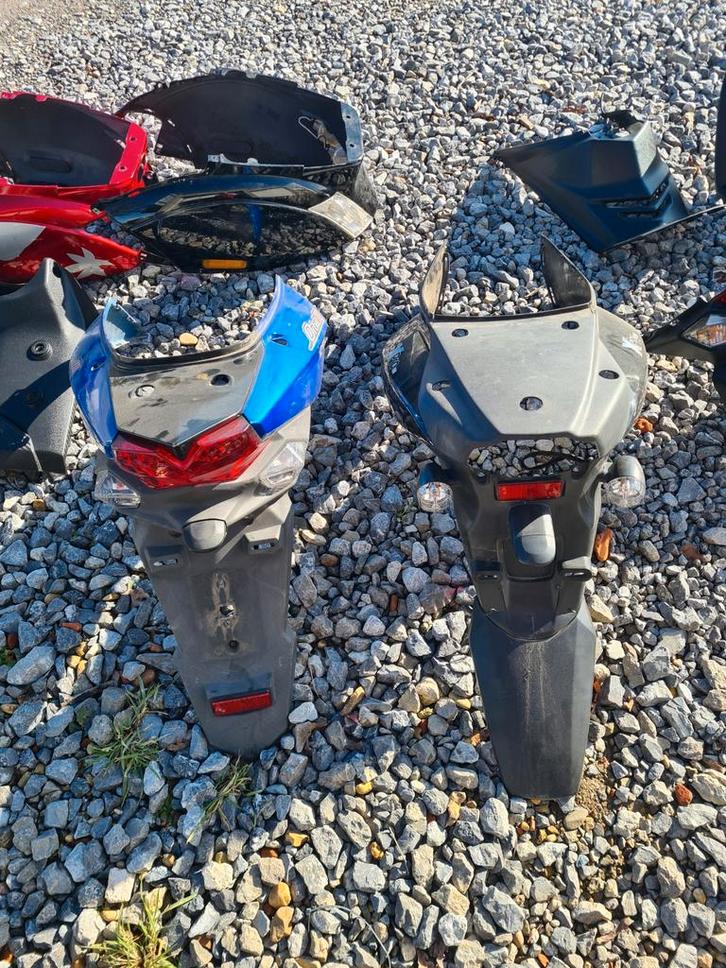 Kappen sym orbit 2en3 en achter spatbord ook van zip, Fietsen en Brommers, Brommeronderdelen | Algemeen, Ophalen of Verzenden