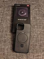 CASEKOO Magic Stand Case voor iPhone 14/13, Ophalen, Zo goed als nieuw, IPhone 14