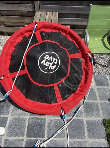 Schommel zo goed als nieuw beschikbaar voor biedingen