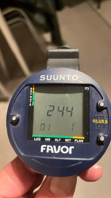 Duikcomputer Suunto Favor beschikbaar voor biedingen